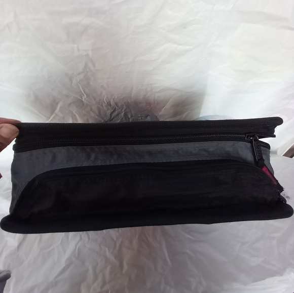 Case it 3 Ring Zipper Binder - Picture 5 of 13